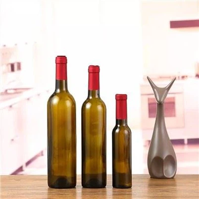 Sticla de vin roșu maro
