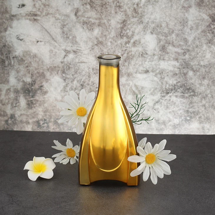 Sticla de sticlă lichior de 500 ml de culoare aurie
