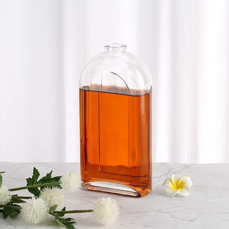 Empty Square Whiskey Glass Bottle With Wooden Cap